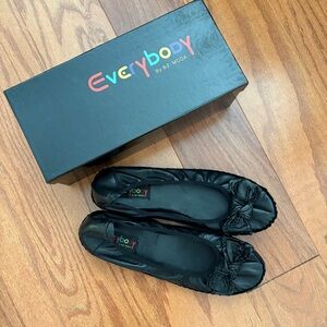 Everybody Shoes "Barda" black leather flats